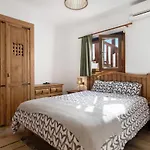 Peaky Vila Yaiza (Lanzarote)
