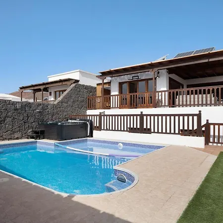 Villa Peaky *
