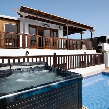 Villa Peaky *