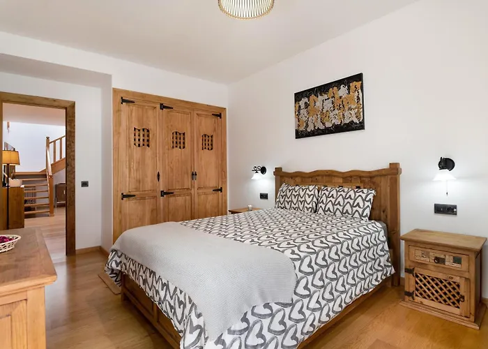 Peaky Villa